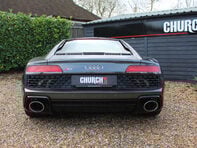 Audi R8 5.2 R8 V10 Quattro Semi-Auto 4WD 2dr 21