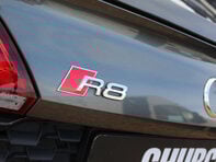 Audi R8 5.2 R8 V10 Quattro Semi-Auto 4WD 2dr 20