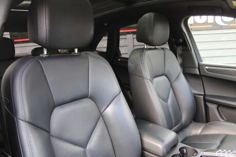 Porsche Macan 2.0 Macan Semi-Auto 4WD 5dr 7