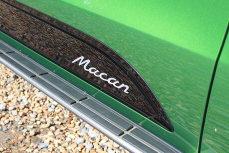 Porsche Macan 2.0 Macan Semi-Auto 4WD 5dr 15
