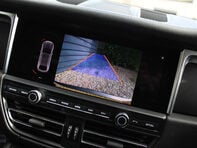 Porsche Macan 2.0 Macan Semi-Auto 4WD 5dr 17