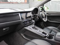 Porsche Macan 2.0 Macan Semi-Auto 4WD 5dr 19