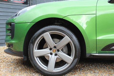 Porsche Macan 2.0 Macan Semi-Auto 4WD 5dr 20