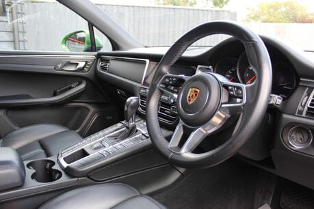 Porsche Macan 2.0 Macan Semi-Auto 4WD 5dr 5