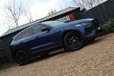 Jaguar F-Pace 2.0 F-Pace R-Dynamic Black D MHEV AWD Auto 4WD 5dr 1