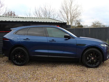 Jaguar F-Pace 2.0 F-Pace R-Dynamic Black D MHEV AWD Auto 4WD 5dr