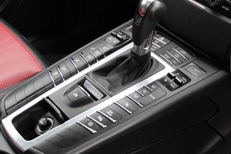 Porsche Macan 3.0 Macan S D Semi-Auto 4WD 5dr 6