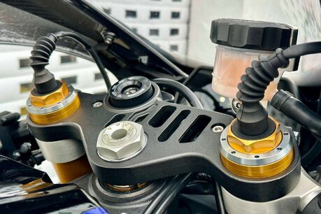 Yamaha Yzf 1.0 YZF R1M 25