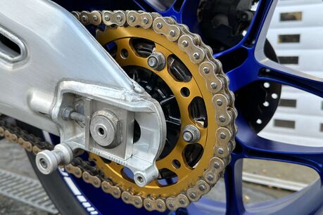 Yamaha Yzf 1.0 YZF R1M 9