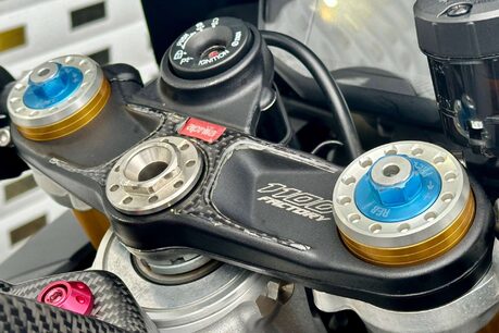 Aprilia RSV 1.1 RSV 4 1100 Factory 21