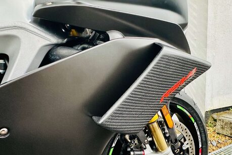 Aprilia RSV 1.1 RSV 4 1100 Factory 41