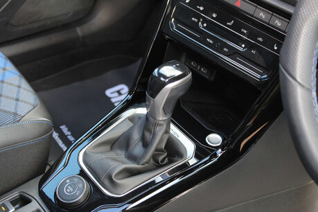 Volkswagen T-Roc 2.0 T-Roc R Black Edition TSI 4Motion S-A 4WD 5dr 6