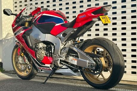 Honda CBR 1000 Super Sports Petrol Manual Euro 4 (192 ps) 11