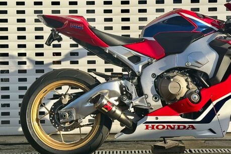 Honda CBR 1000 Super Sports Petrol Manual Euro 4 (192 ps) 3