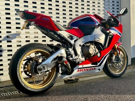 Honda CBR 1000 Super Sports Petrol Manual Euro 4 (192 ps) 
