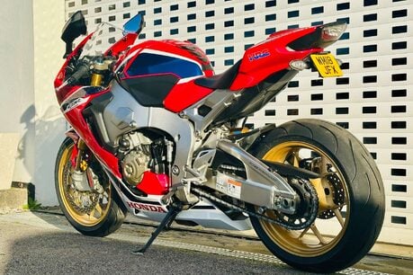Honda CBR 1000 Super Sports Petrol Manual Euro 4 (192 ps) 24