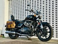 Royal Enfield Super Meteor 0.6 Super Meteor 650 2