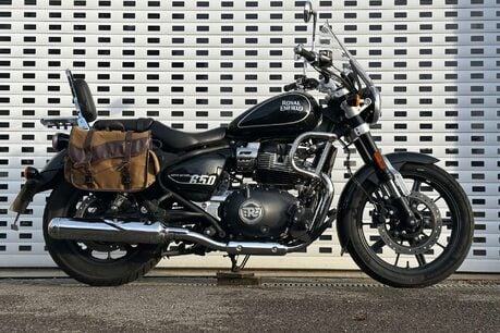 Royal Enfield Super Meteor 0.6 Super Meteor 650 13