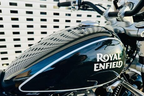 Royal Enfield Super Meteor 0.6 Super Meteor 650 27