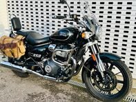 Royal Enfield Super Meteor 0.6 Super Meteor 650 8