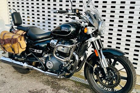 Royal Enfield Super Meteor 0.6 Super Meteor 650 8