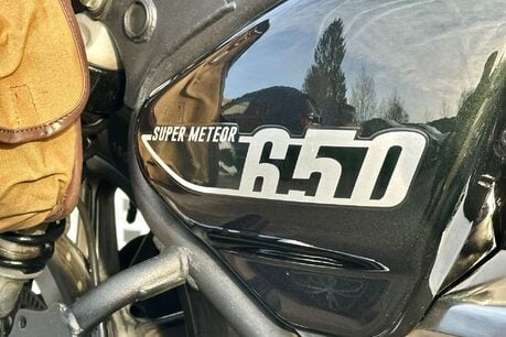 Royal Enfield Super Meteor 0.6 Super Meteor 650 21