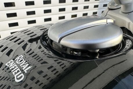 Royal Enfield Super Meteor 0.6 Super Meteor 650 16