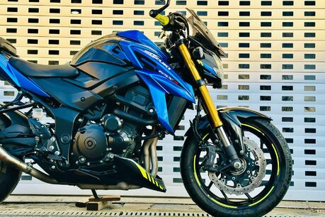 Suzuki GSX 0.7 GSXS 750 Z Phantom 19