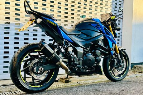Suzuki GSX 0.7 GSXS 750 Z Phantom 3