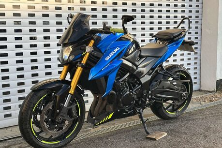 Suzuki GSX 0.7 GSXS 750 Z Phantom 21