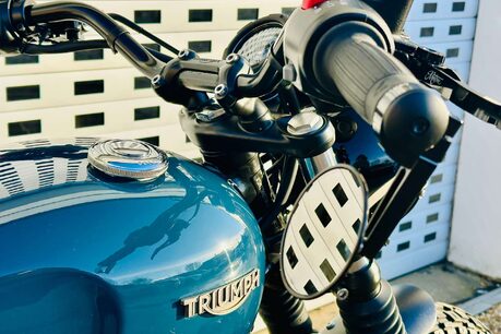Triumph Bonneville 0.9 Bonneville T100 32