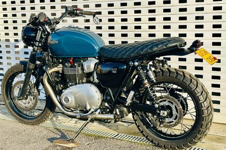 Triumph Bonneville 0.9 Bonneville T100 9
