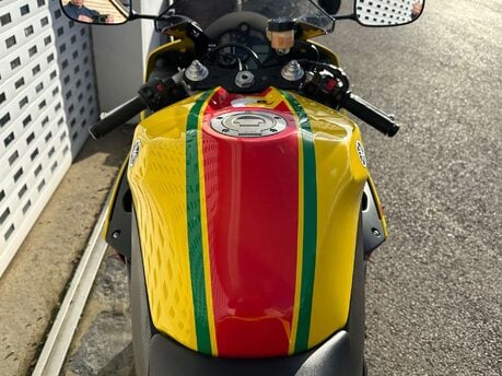 Yamaha YZF R1 YZF R1 SWAN RACING 