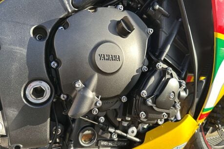 Yamaha YZF R1 YZF R1 SWAN RACING 26