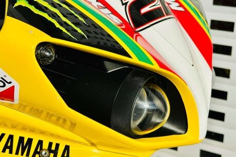 Yamaha YZF R1 YZF R1 SWAN RACING 36