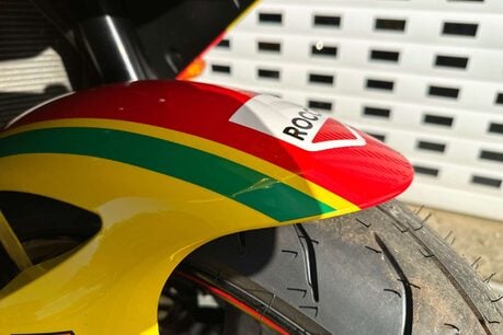 Yamaha YZF R1 YZF R1 SWAN RACING 24