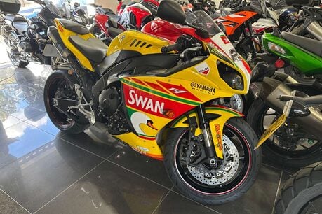 Yamaha YZF R1 YZF R1 SWAN RACING 20