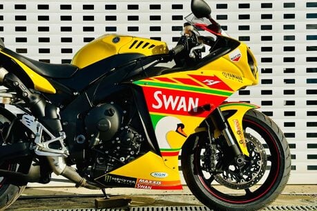 Yamaha YZF R1 YZF R1 SWAN RACING 37