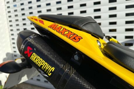 Yamaha YZF R1 YZF R1 SWAN RACING 22