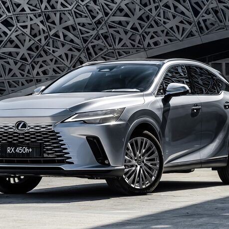 A 2025 example of the popular Lexus RX SUV. Sell yours to Church's.