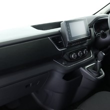 SL30 Renault trafic interior cabin display and steering wheel