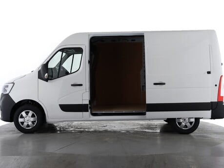 Renault Master MM33dCi 135 Advance Medium Roof Van 8