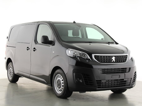 Used Peugeot Expert ad : Year 2020, 60145 km