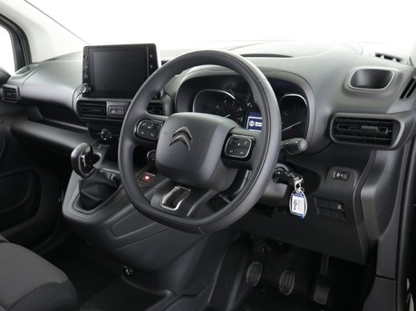 Buy Citroen Berlingo 1,5 bluehdi car-derived van by auction Sweden  Karlstad, YV37192, berlingo 