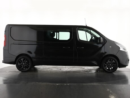 Renault Trafic LL30 ENERGY dCi 145 Black Edition Crew Van 4