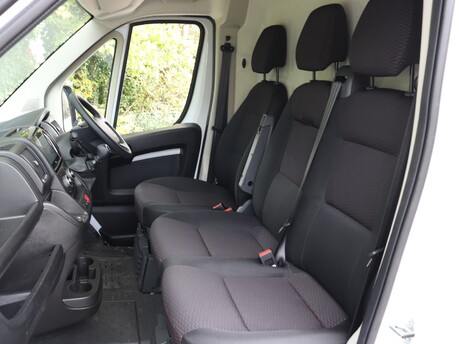 Citroen Relay 2.2 BlueHDi H2 Van 140ps Enterprise Edition 8