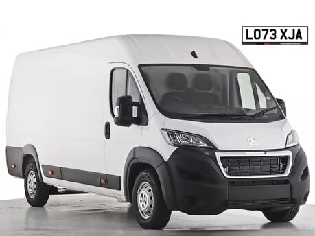 Peugeot Boxer 435 L4H2 2.2 BlueHDi Professional Premium+ 140ps