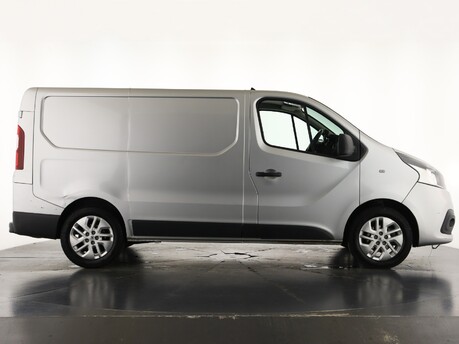 Renault Trafic SL27 dCi 120 Sport Nav Van 4