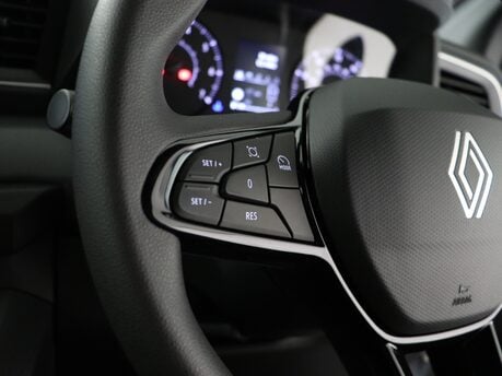 Renault Master LM35 Blue dCI 130 Advance Medium Roof 17