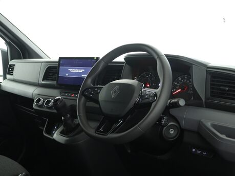 Renault Master LM35 Blue dCI 130 Advance Medium Roof 10